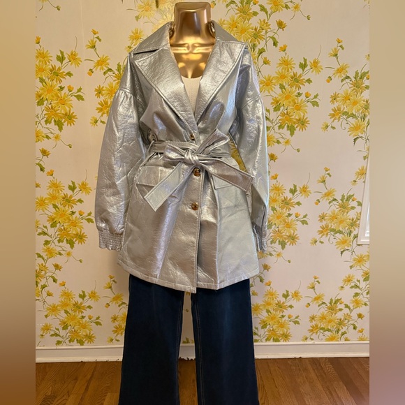 Elegant Metallic silver Trench Coat size M - Picture 5 of 15
